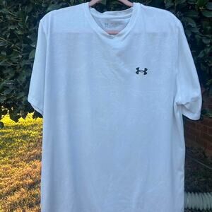 White under armour short sleeve
